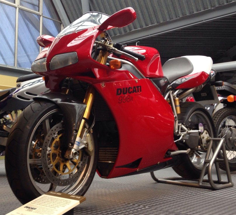 Ducati 995