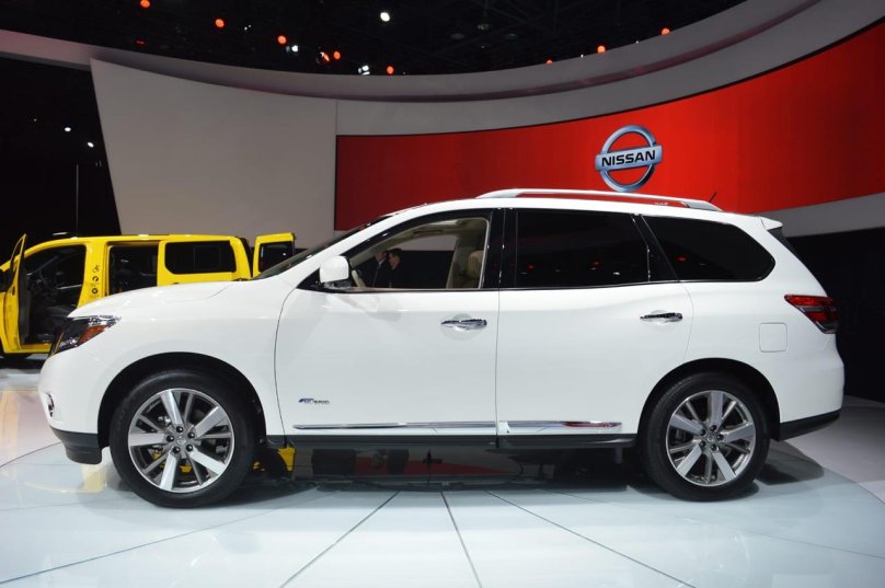 Ниссан Патфайндер 2014