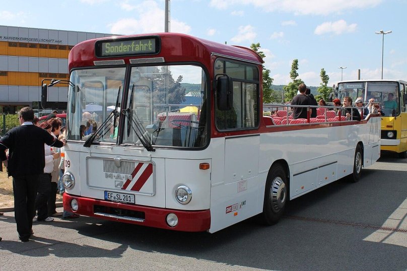 Автобус man sl200