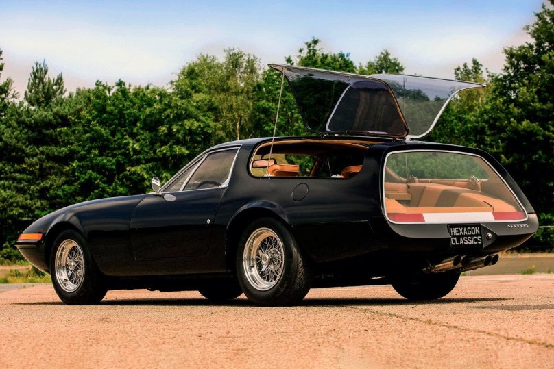 Ferrari 365 GTB/4 Daytona shooting Brake