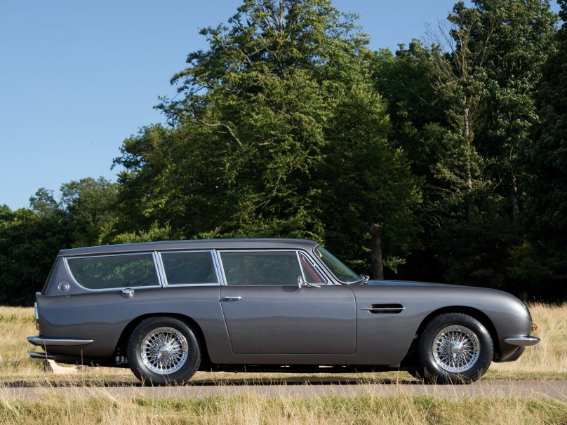 Aston Martin db6 shooting Brake