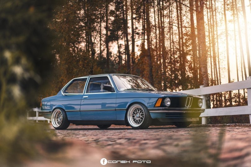 BMW 3 e21