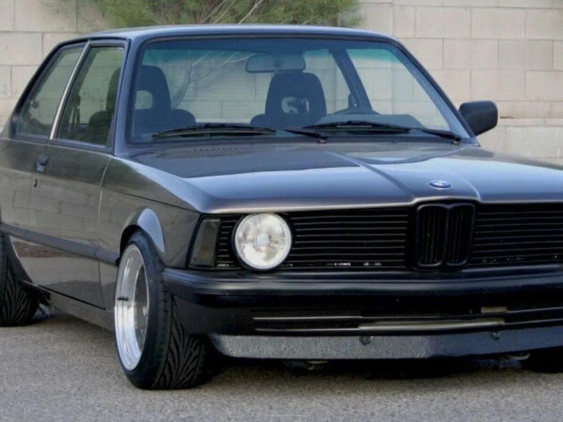 BMW e21 318i