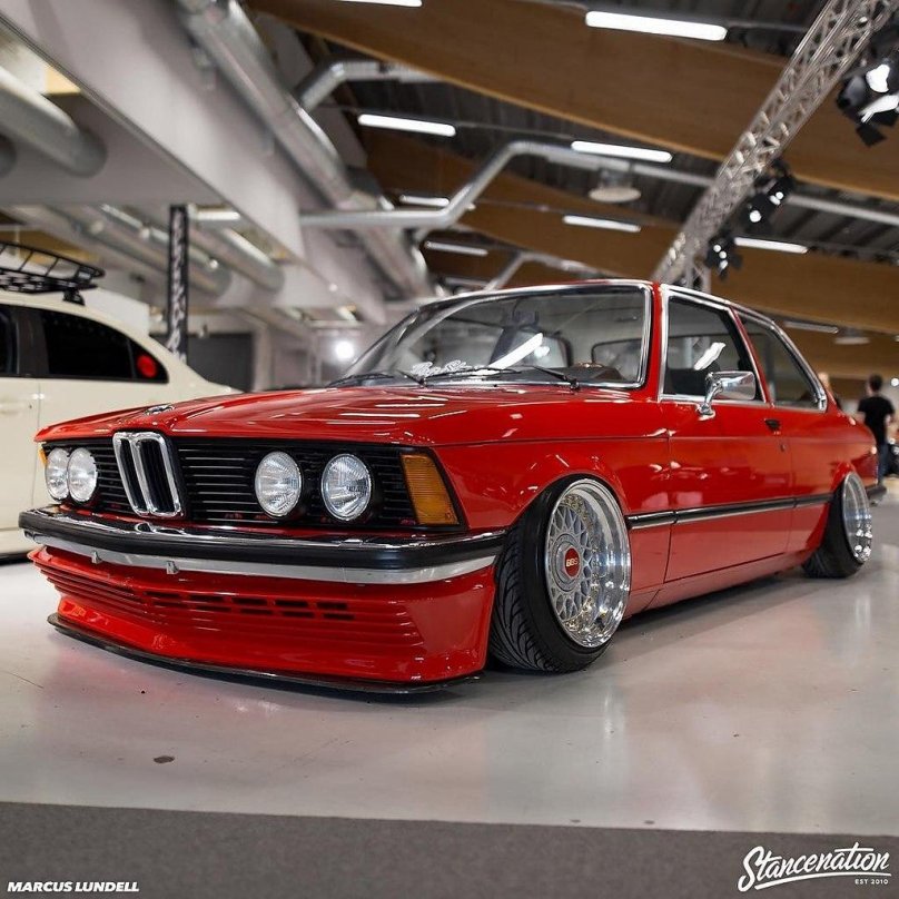 BMW e21 stance