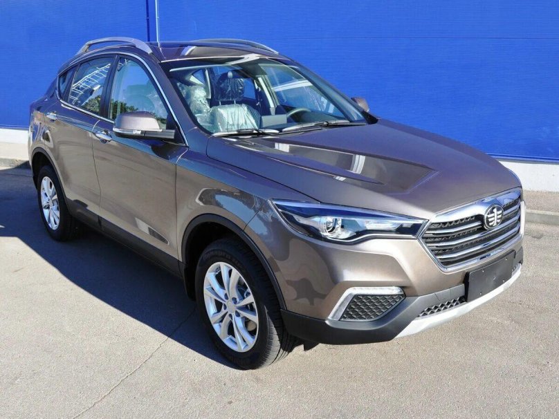 Автомобиль FAW Besturn x80