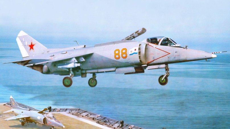 Самолет як-38м
