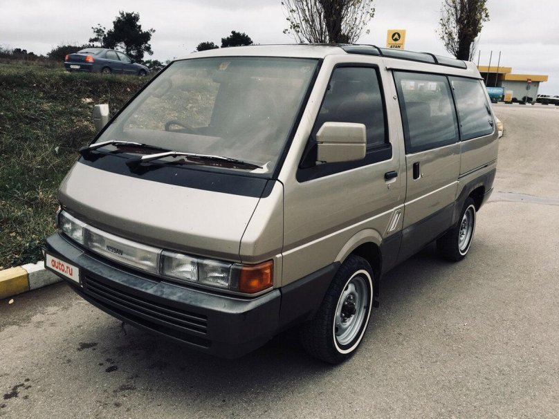 Nissan Vanette largo