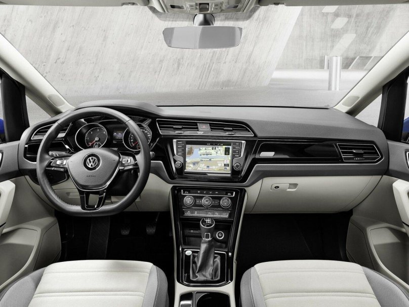 Volkswagen Touran i 2015