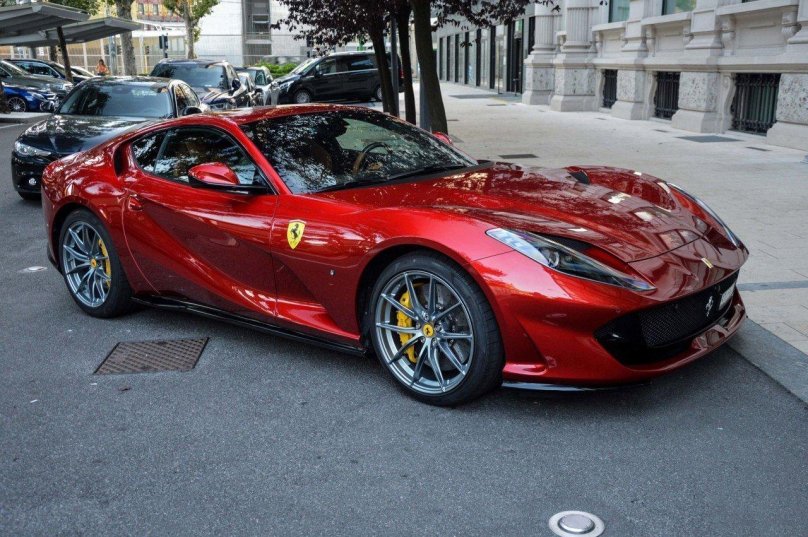 Ferrari f812 Superfast