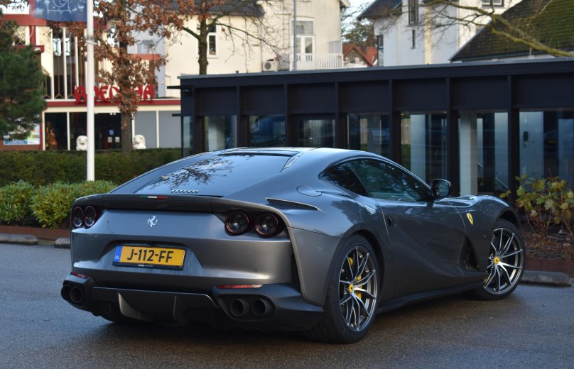 Ferrari 812 Superfast Black