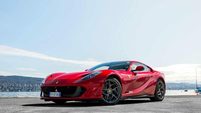 Ferrari 812 Суперфаст