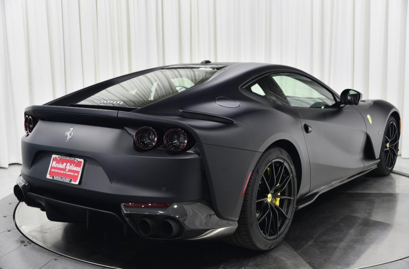 Ferrari 812 Black