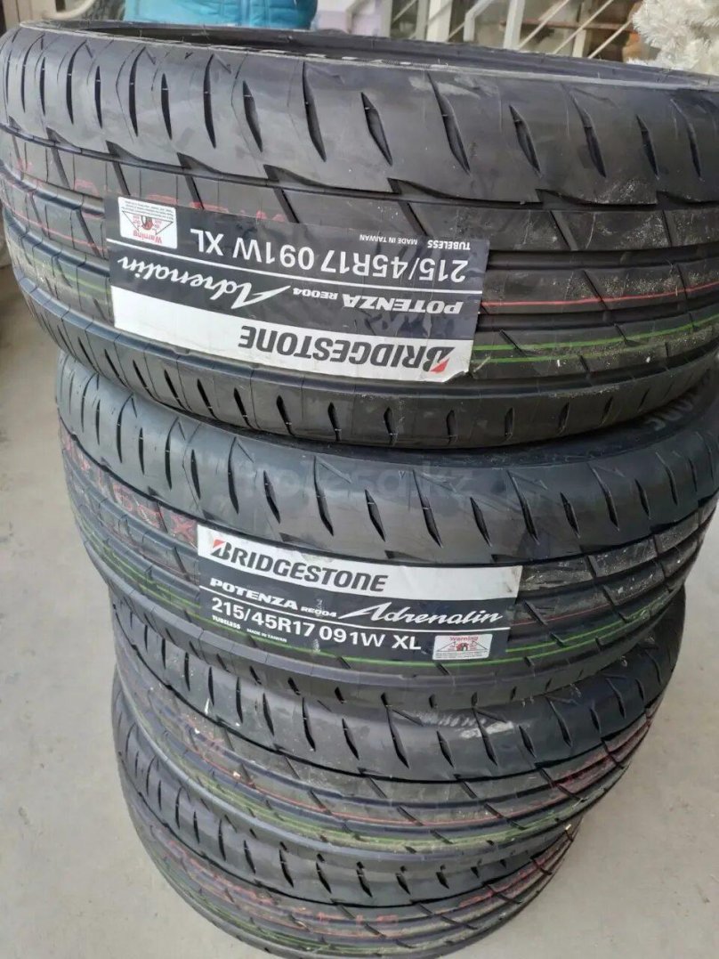 Шины Bridgestone potenza Adrenalin re004