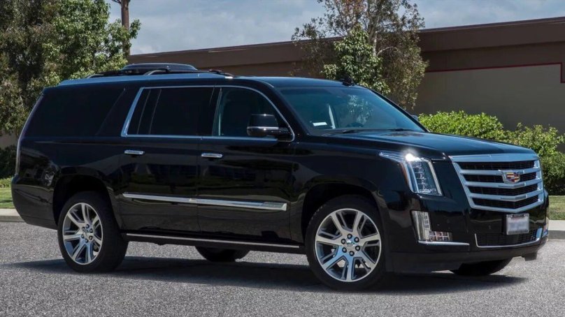 Кадиллак Эскалейд ESV 2018