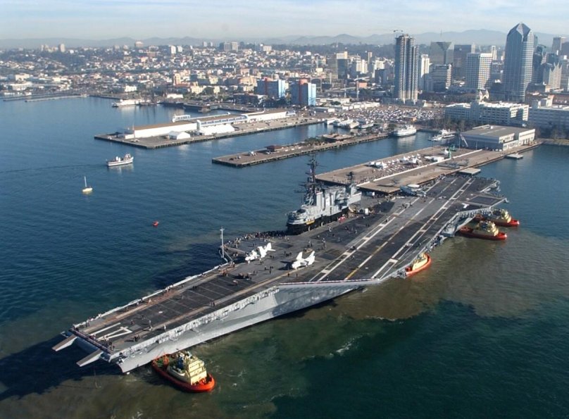 Midway авианосец Сан Диего