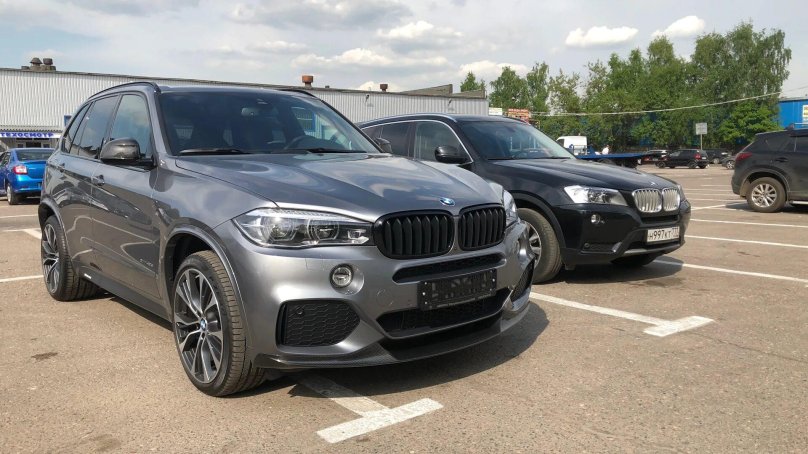 BMW x5 серый