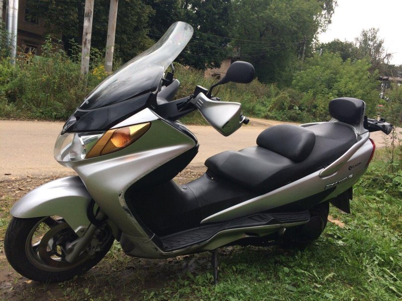 Suzuki Burgman (Skywave) 400