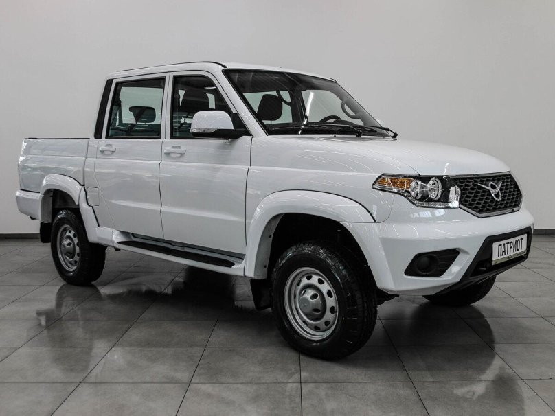 УАЗ пикап 2022