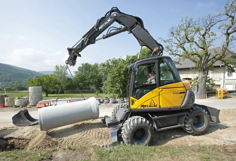 Экскаватор-погрузчик Mecalac tlb870