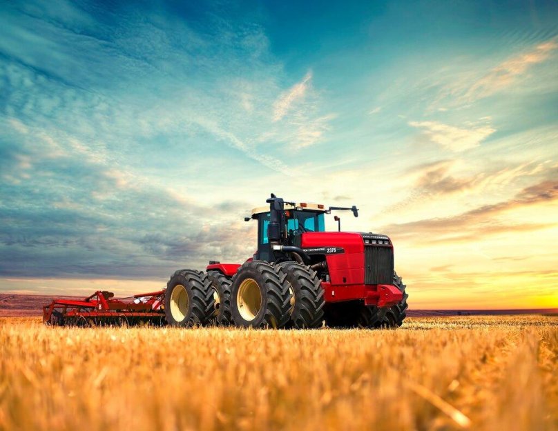 Трактор Ростсельмаш RSM 2375