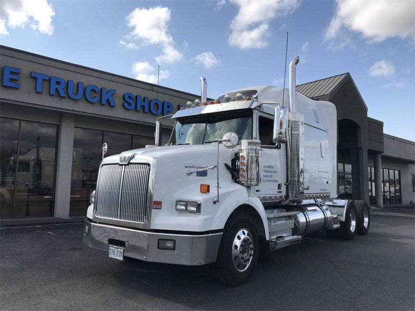 Western Star 4900 SB