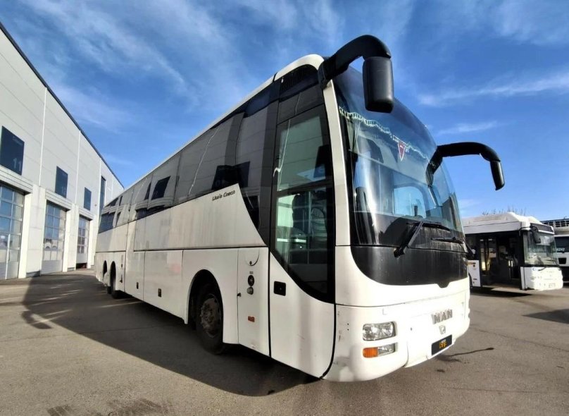 Man Lion's coach 2023