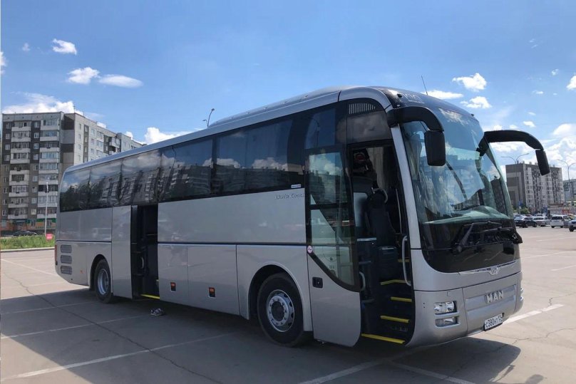Man Lion's coach r07 2020