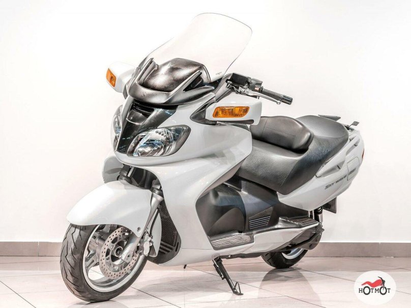Suzuki Burgman Skywave 650