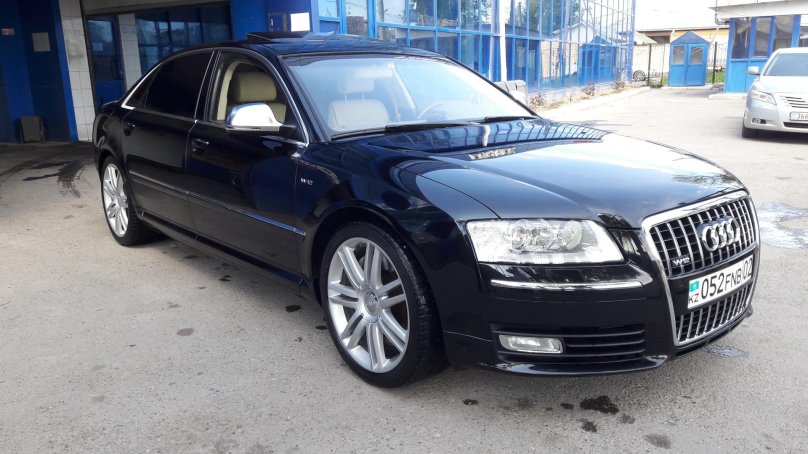 Audi a8 d3 w12