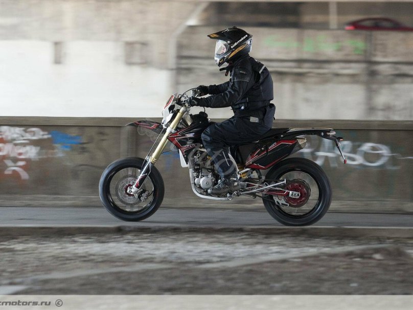 Мотоцикл Ягуар