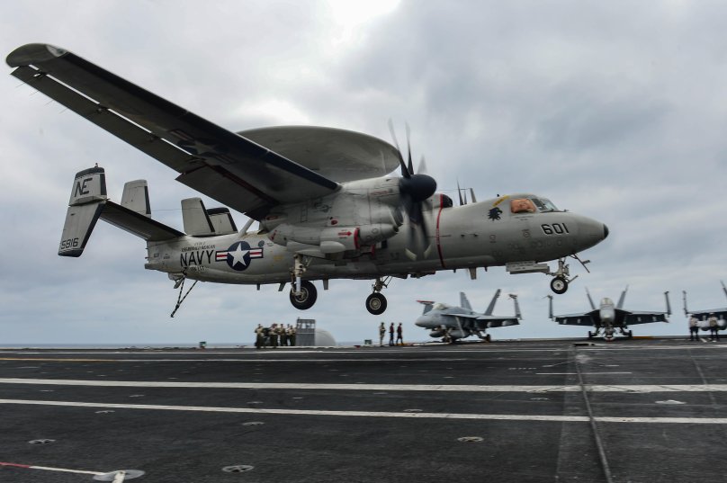 Самолеты e-2c Hawkeye
