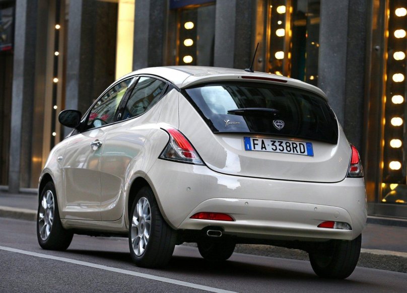 Лянча Эпсилон