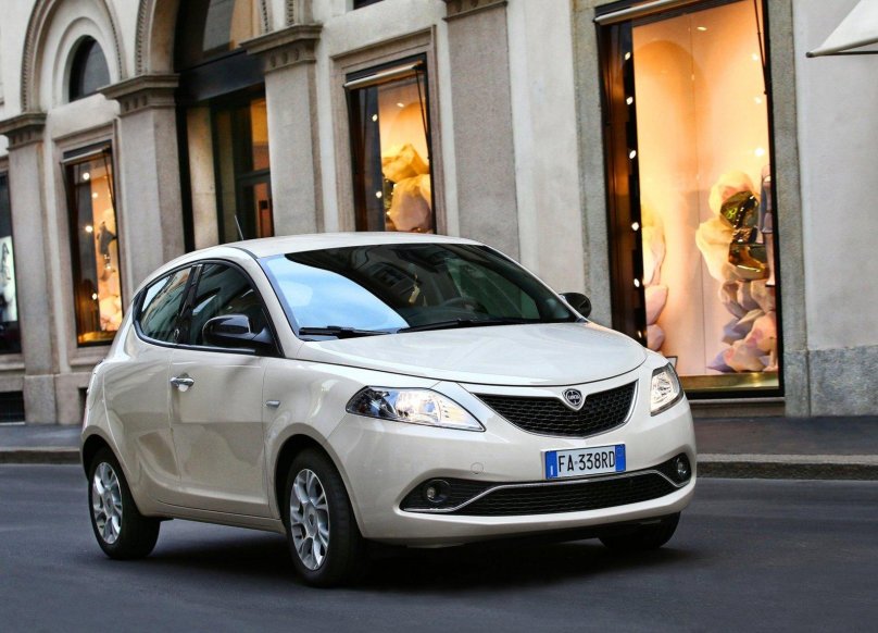 Лянча Эпсилон