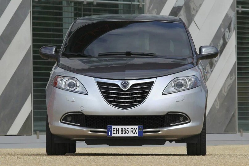 Toyota Ypsilon