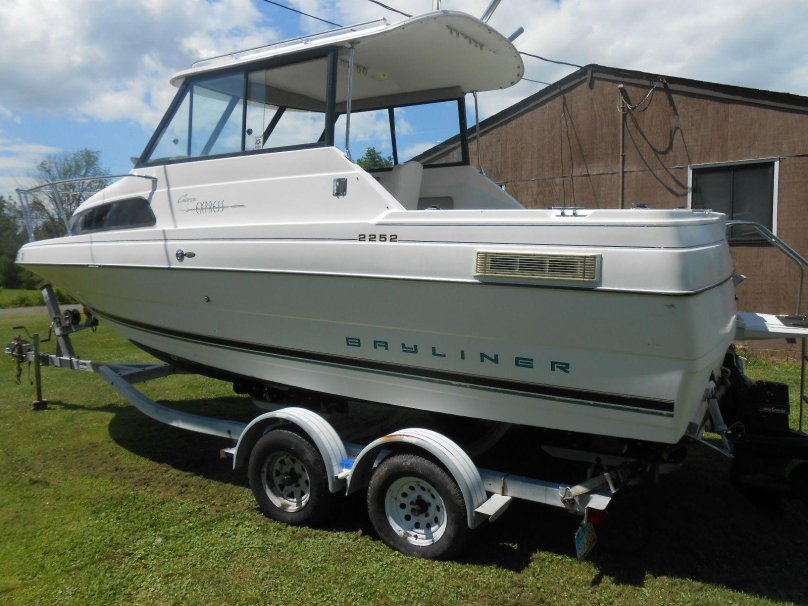 Байлайнер 2252