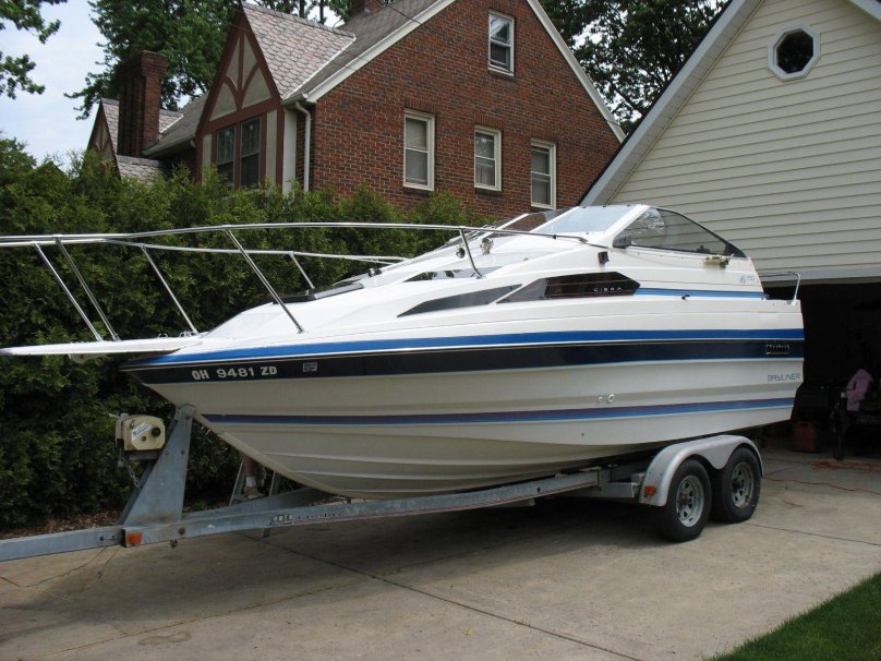 1987 Bayliner Ski Boat