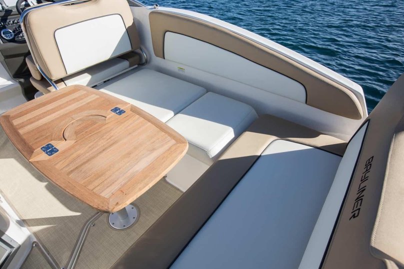 Байлайнер 246 Дискавери технические характеристики