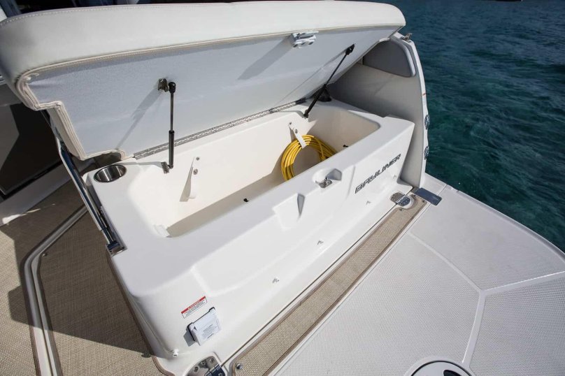 Bayliner 855