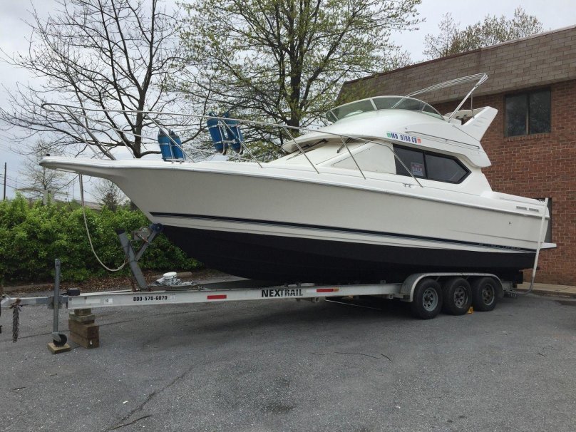 Катер Bayliner 2858