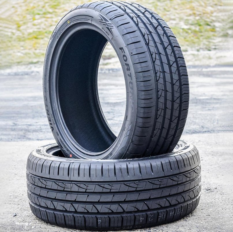Fortune FSR-702 215/55 r17