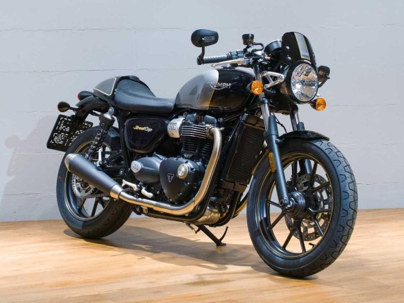 Мотоцикл Triumph Street