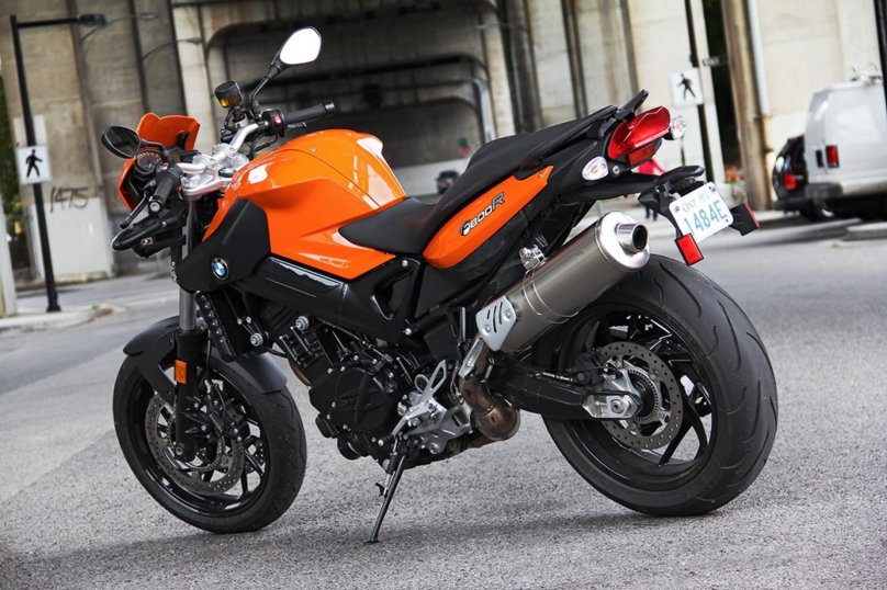 BMW f800r красный