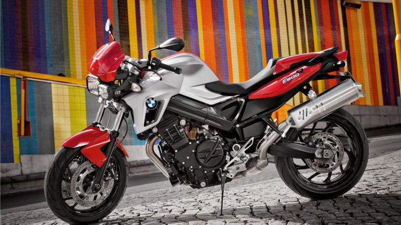 Мотоцикл БМВ 800r