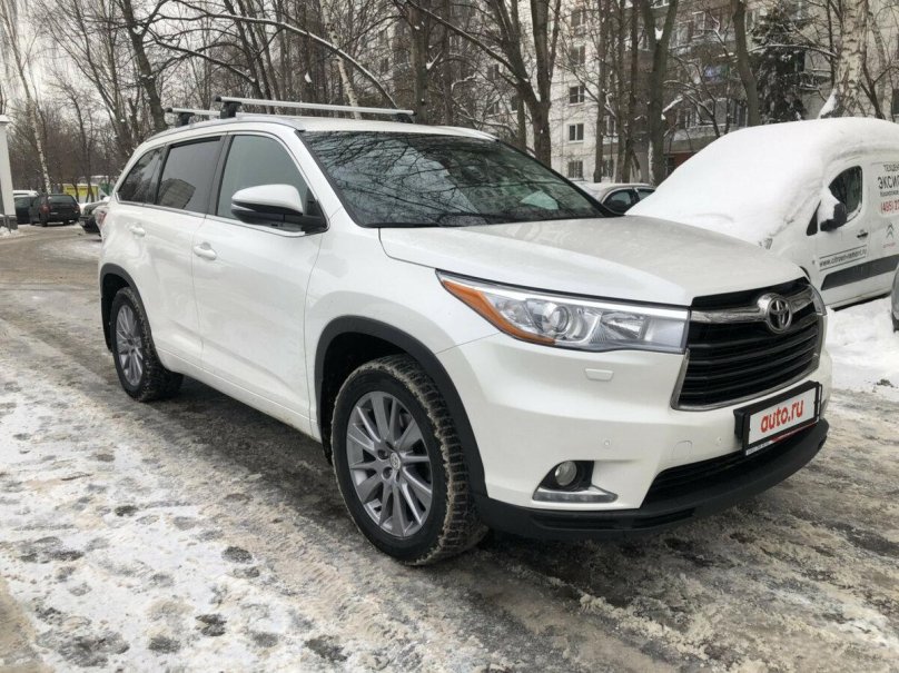 Тойота хайлендер 2015 белый