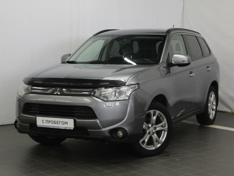 Тойота Аутлендер 2012