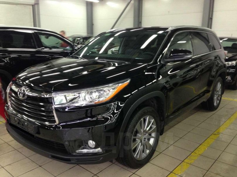 Тойота хайлендер черный 2014