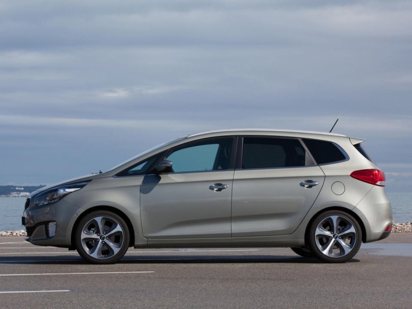 Kia Carens 3