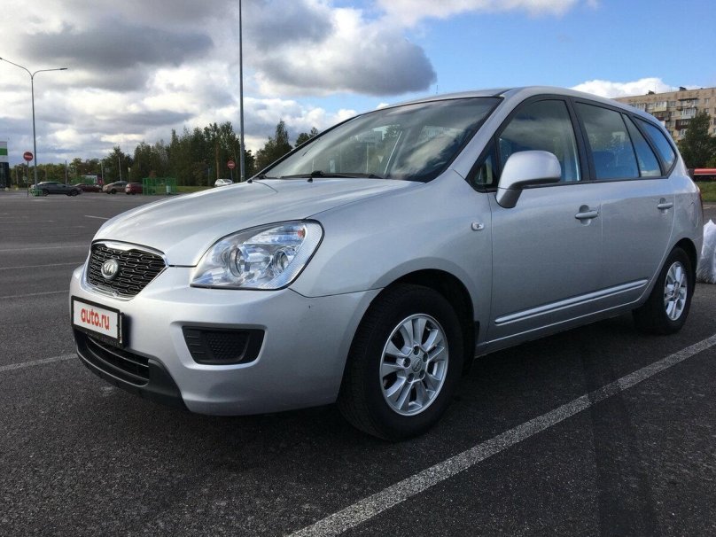 Kia Carens 2011