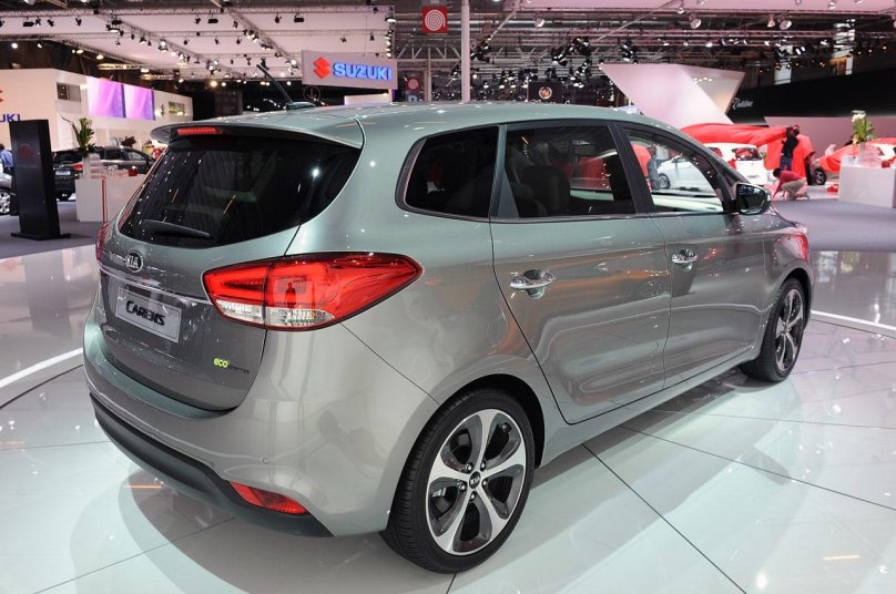 Kia Carens 7