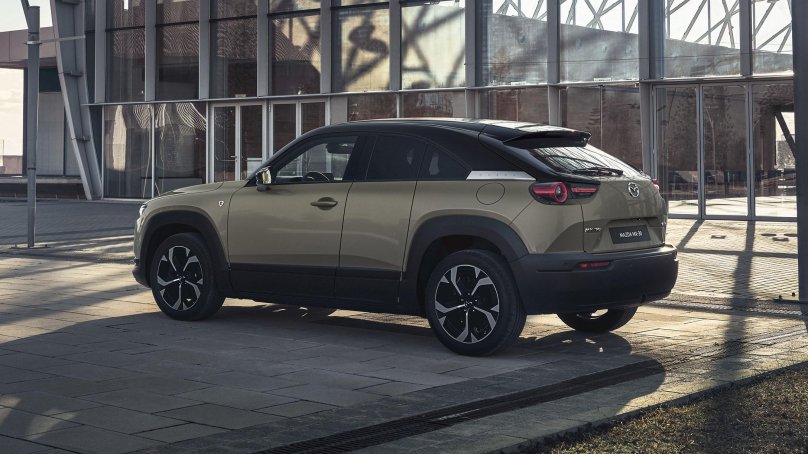 Mazda MX-30 R-ev (2023)